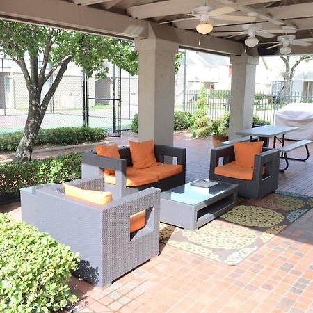 Moody Manor Apart otel Houston Dış mekan fotoğraf